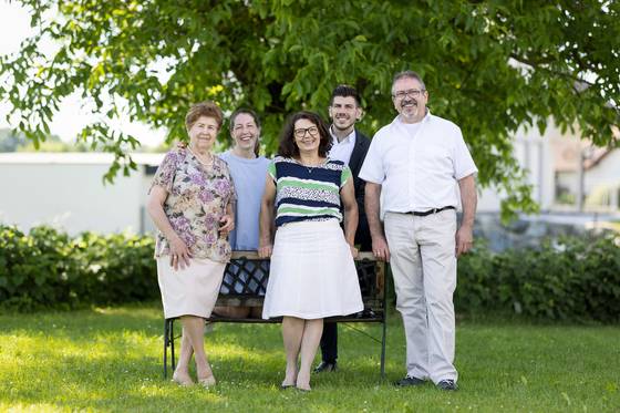 Familie Krutzler im Garten (c) Klemens König