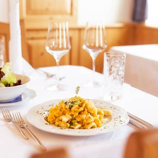 Salat am Tisch (c) Klemens König