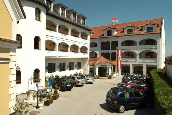 Innenhof vom Genussgasthof Hotel Krutzler